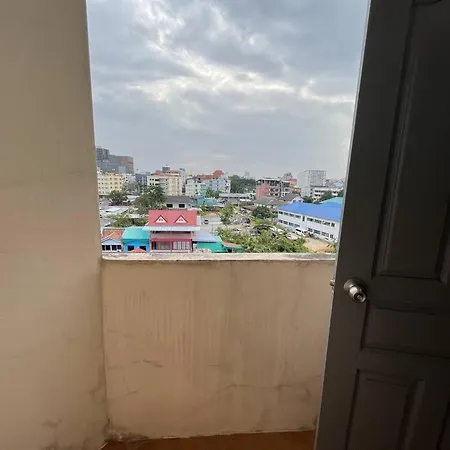 Rooftop Room In We Residence Pattaya Extérieur photo